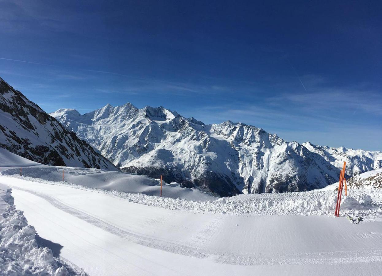 Ferienhaus Alea Saas-Grund Luaran gambar